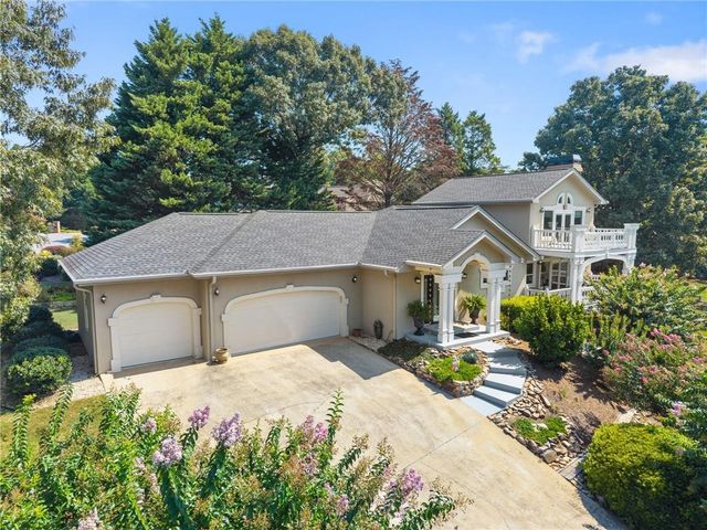 9220 Mainsail Drive, Gainesville, GA 30506