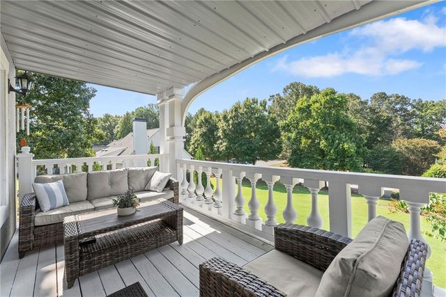 9220 Mainsail Drive, Gainesville, GA 30506