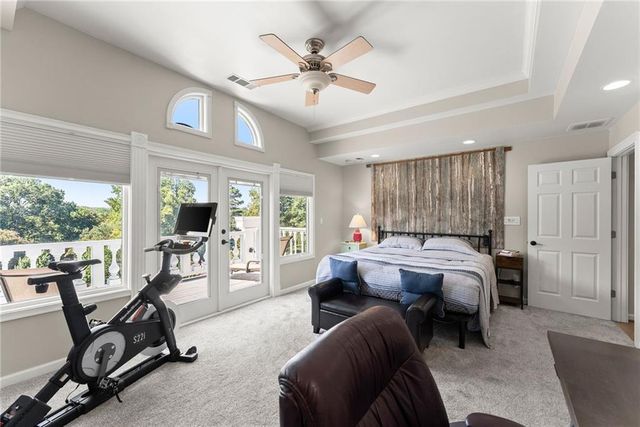 9220 Mainsail Drive, Gainesville, GA 30506