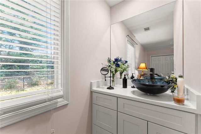 9220 Mainsail Drive, Gainesville, GA 30506