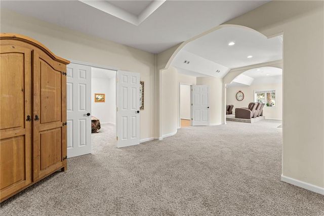 9220 Mainsail Drive, Gainesville, GA 30506