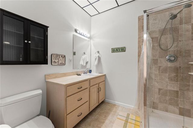 9220 Mainsail Drive, Gainesville, GA 30506