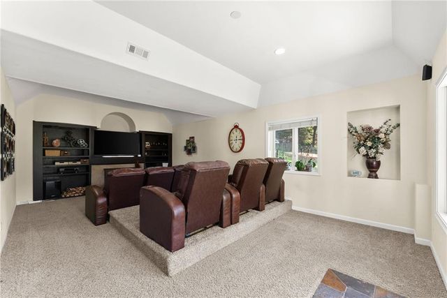 9220 Mainsail Drive, Gainesville, GA 30506