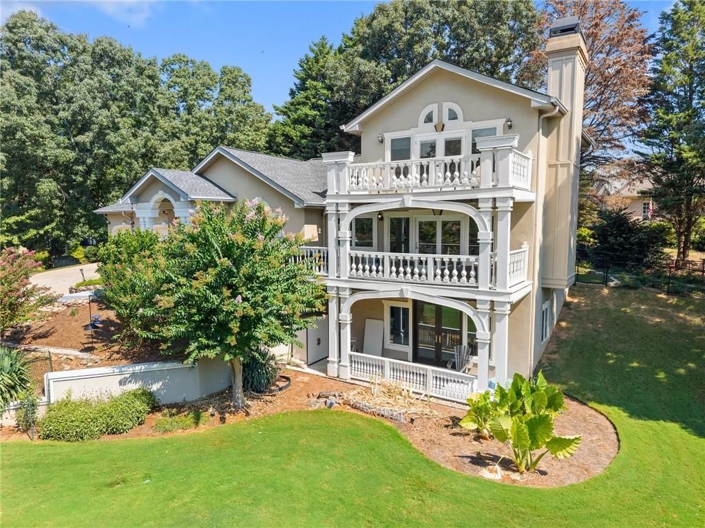 9220 Mainsail Drive, Gainesville, GA 30506