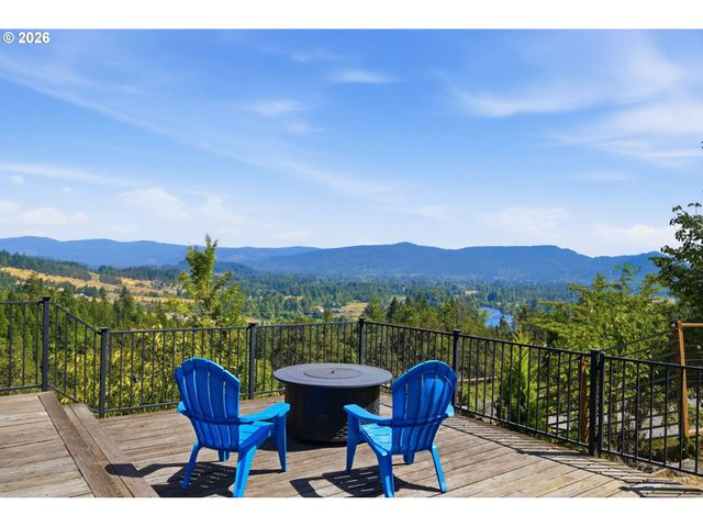 35885 ELLINGTON Dr, Springfield, OR 97478