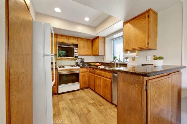 456 E San Jose Avenue B, Burbank, CA 91501