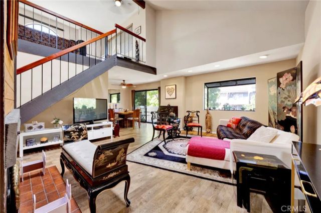 456 E San Jose Avenue B, Burbank, CA 91501