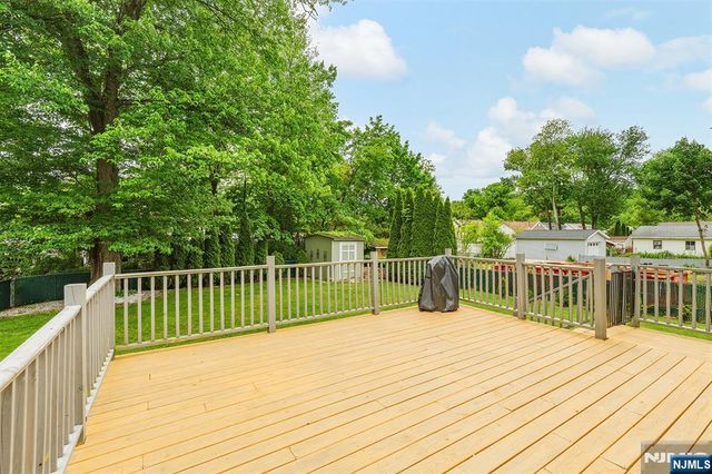 3 Roy Avenue, Bloomingdale, NJ 07403