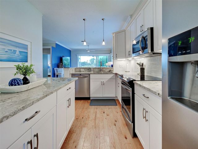 311 LANSBROOK DRIVE, Venice, FL 34292