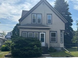 427 Michigan AVENUE, South Milwaukee, WI 53172