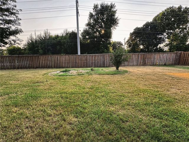 2700 Calm Ridge, Bentonville, AR 72713