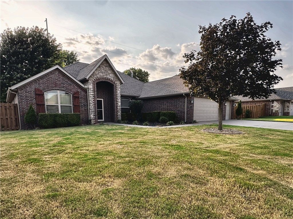 2700 Calm Ridge, Bentonville, AR 72713