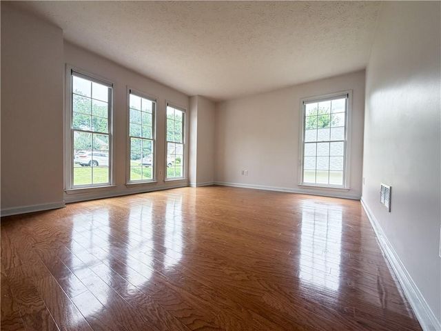 1202 Kaylyn Court NW, Kennesaw, GA 30152