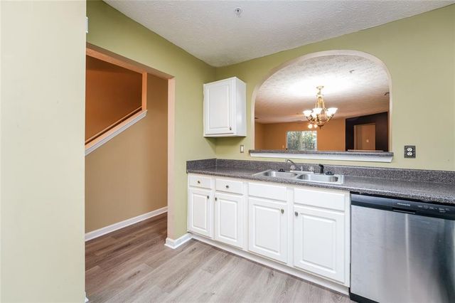 3139 Panthers Trace, Decatur, GA 30034