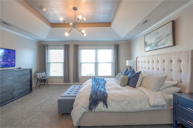 6719 W 147th Terrace, Overland Park, KS 66223