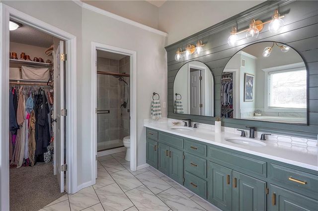 6719 W 147th Terrace, Overland Park, KS 66223