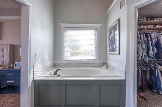 6719 W 147th Terrace, Overland Park, KS 66223