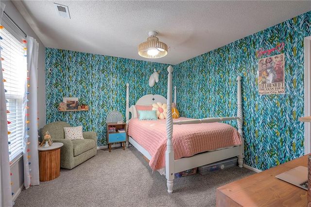 6719 W 147th Terrace, Overland Park, KS 66223