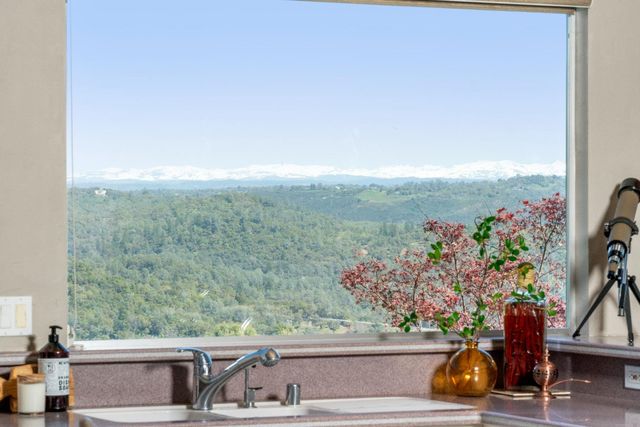 5161 Coyote Pass Rd, Shingle Springs, CA 95682