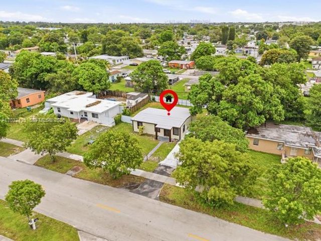 2520 NW 160th St, Miami Gardens, FL 33054