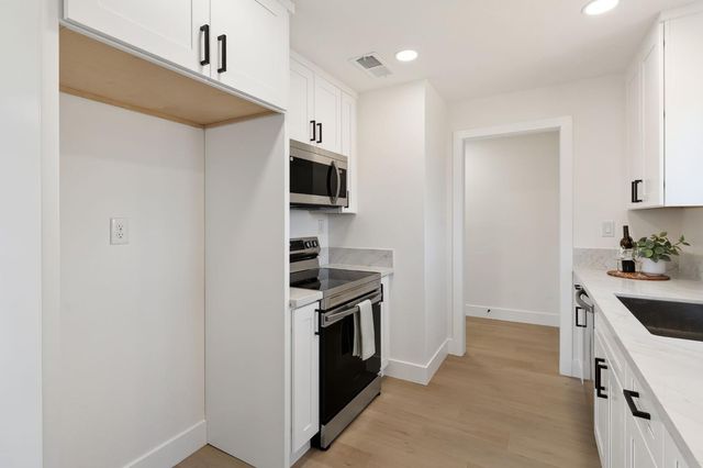7577 Lemarsh Way, Sacramento, CA 95822