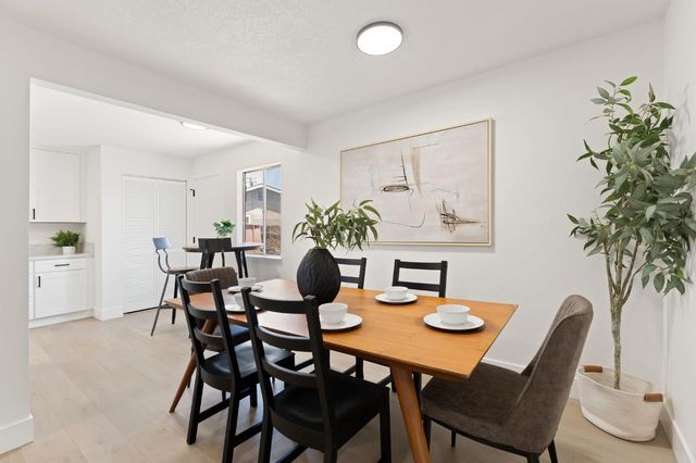 7577 Lemarsh Way, Sacramento, CA 95822