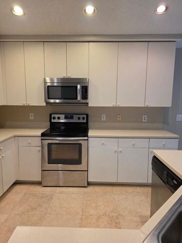 1350 NW 143rd Avenue, Pembroke Pines, FL 33028