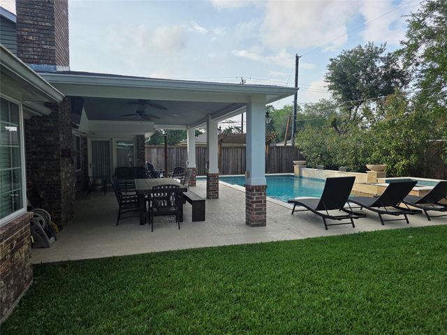 10807 Sagemeadow Lane, Houston, TX 77089