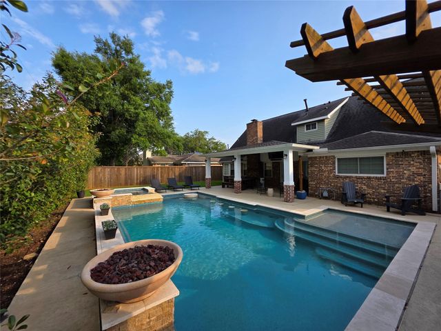 10807 Sagemeadow Lane, Houston, TX 77089