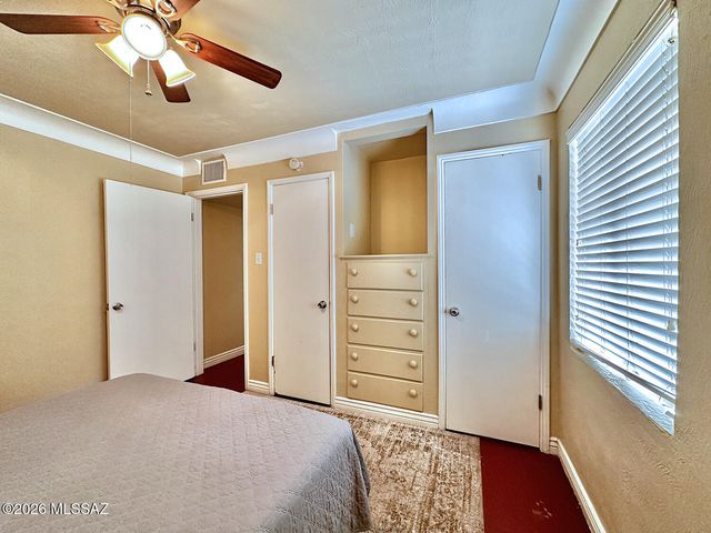 3018 E Seneca Street, Tucson, AZ 85716