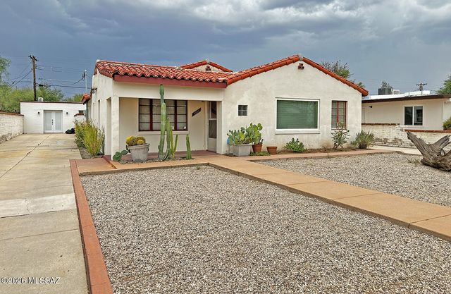 3018 E Seneca Street, Tucson, AZ 85716