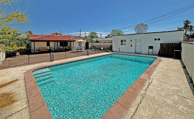 3018 E Seneca Street, Tucson, AZ 85716