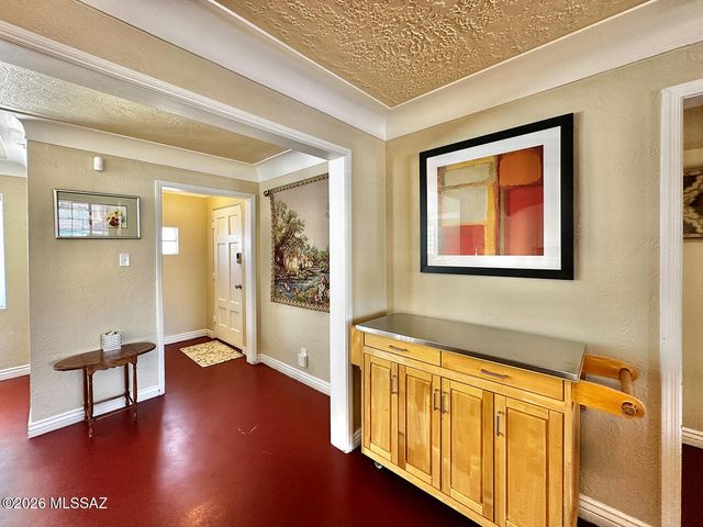 3018 E Seneca Street, Tucson, AZ 85716