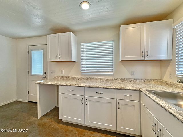 3018 E Seneca Street, Tucson, AZ 85716