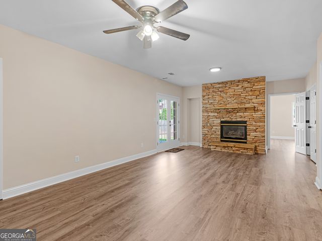 1524 Lake Cove, Atlanta, GA 30338