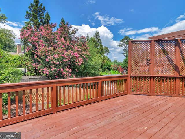 1524 Lake Cove, Atlanta, GA 30338