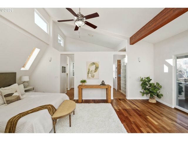 2704 ORCHARD HILL Ln, Lake Oswego, OR 97035