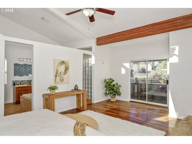 2704 ORCHARD HILL Ln, Lake Oswego, OR 97035