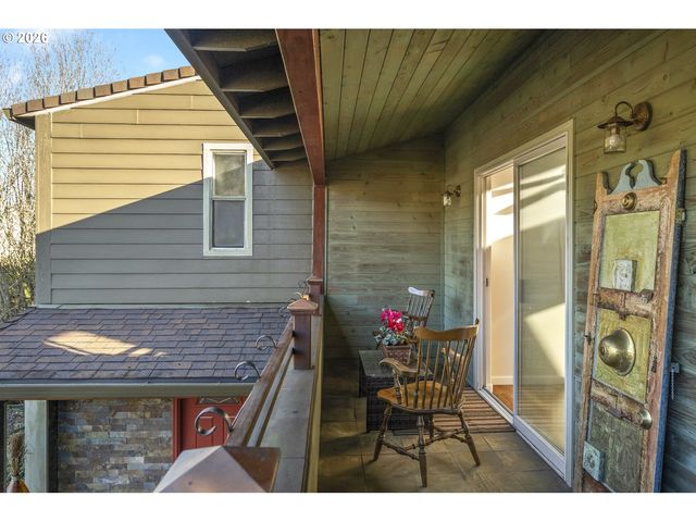 2704 ORCHARD HILL Ln, Lake Oswego, OR 97035