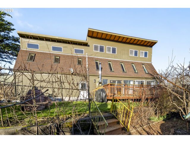 2704 ORCHARD HILL Ln, Lake Oswego, OR 97035