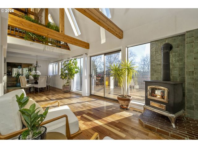 2704 ORCHARD HILL Ln, Lake Oswego, OR 97035