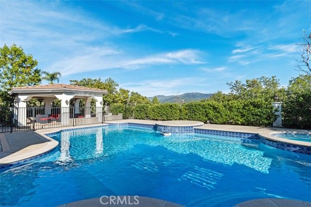 23762 Via Monte, Laguna Hills, CA 92679