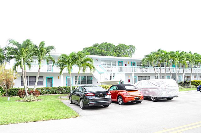 1 Newport A 1, Deerfield Beach, FL 33442