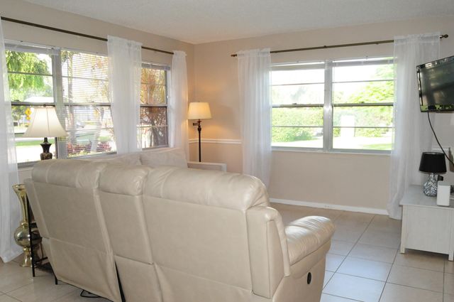 1 Newport A 1, Deerfield Beach, FL 33442