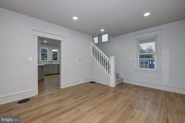531 GREENWICH AVE, Paulsboro, NJ 08066