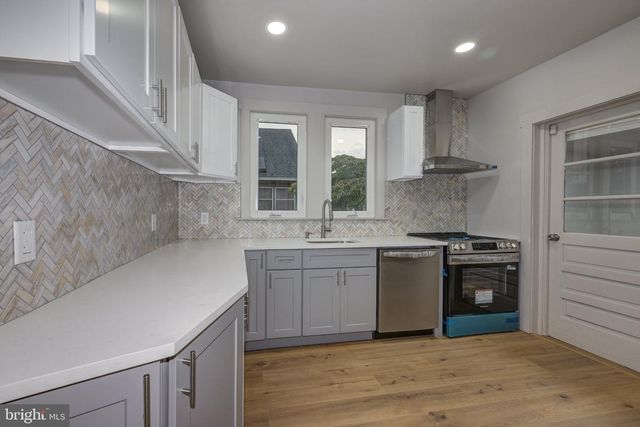 531 GREENWICH AVE, Paulsboro, NJ 08066