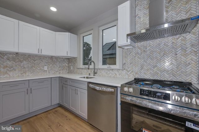 531 GREENWICH AVE, Paulsboro, NJ 08066