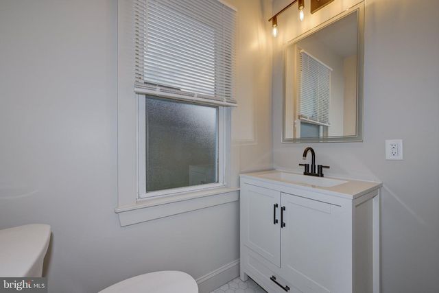 531 GREENWICH AVE, Paulsboro, NJ 08066