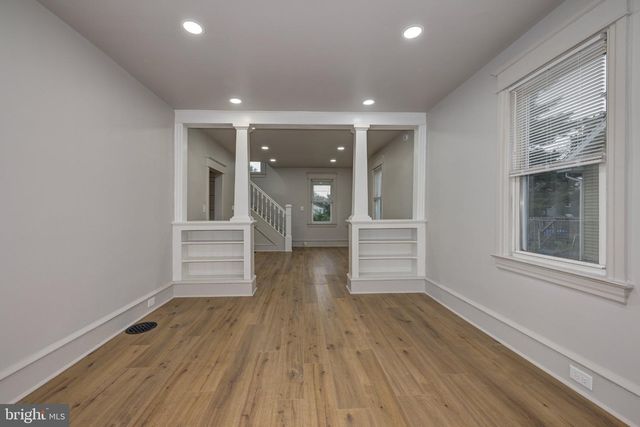 531 GREENWICH AVE, Paulsboro, NJ 08066