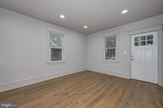 531 GREENWICH AVE, Paulsboro, NJ 08066